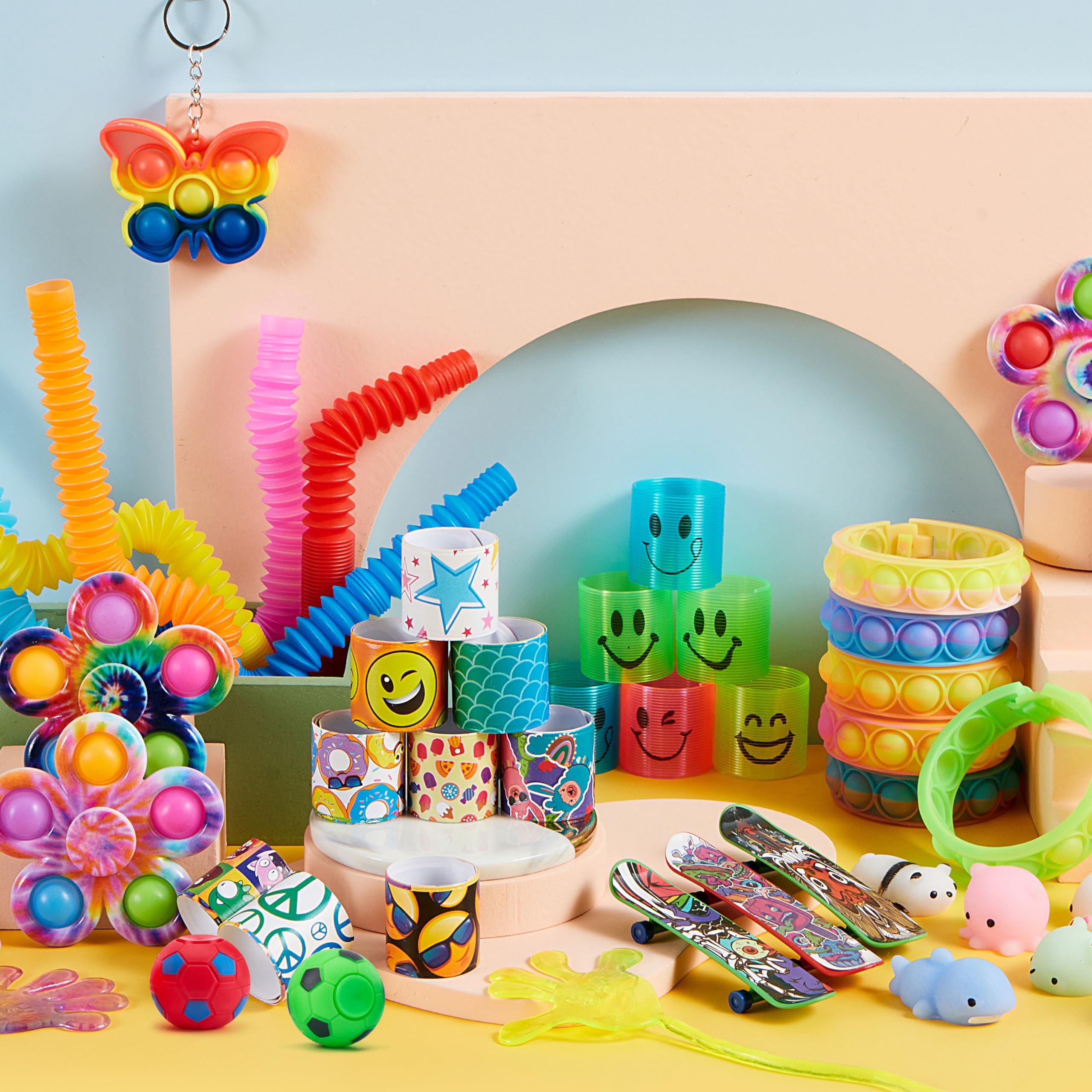 JOYIN pop bracelets offer colorful rewards that celebrate birthdays and classroom milestones.