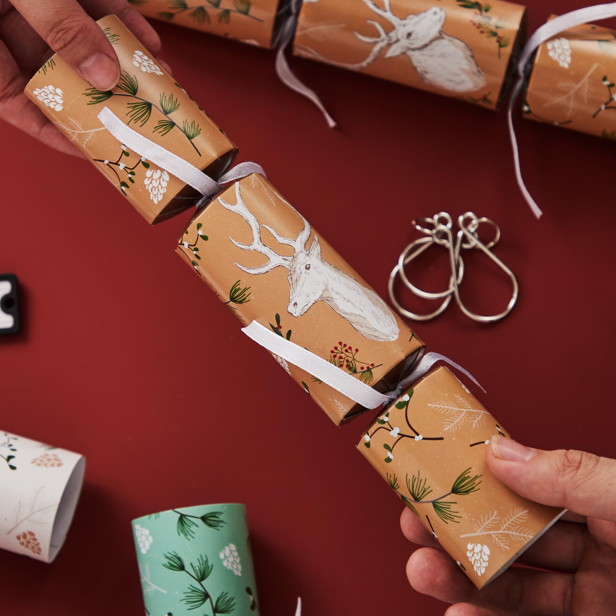 JOYIN table favors enhance dinner ambiance for kids and adults.