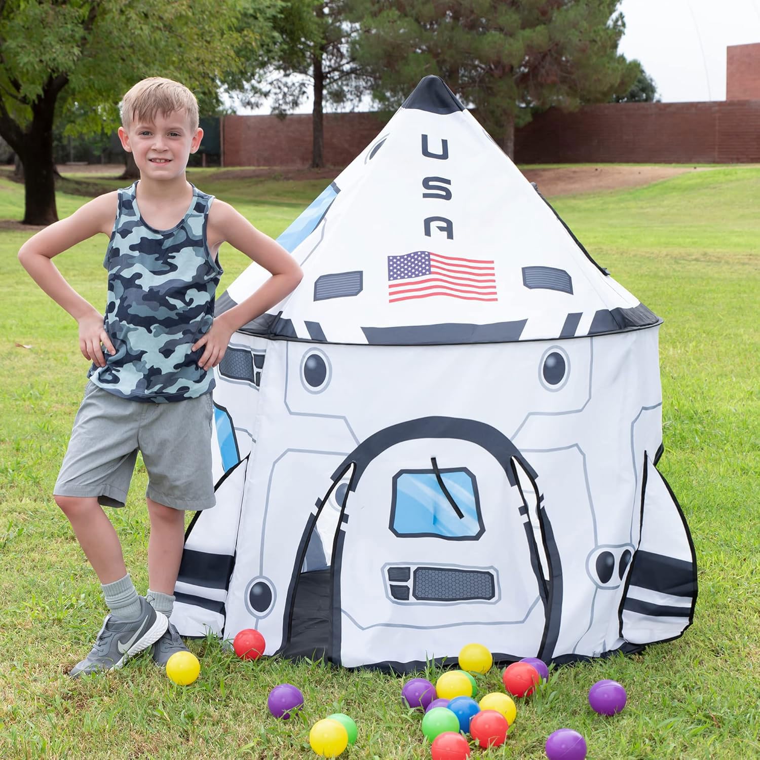 JOYIN rocket ship tent provides imaginative play inside the space