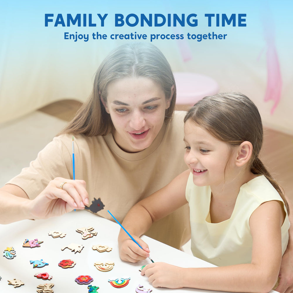 JOYIN kids enjoy creative play with a DIY painting activity.