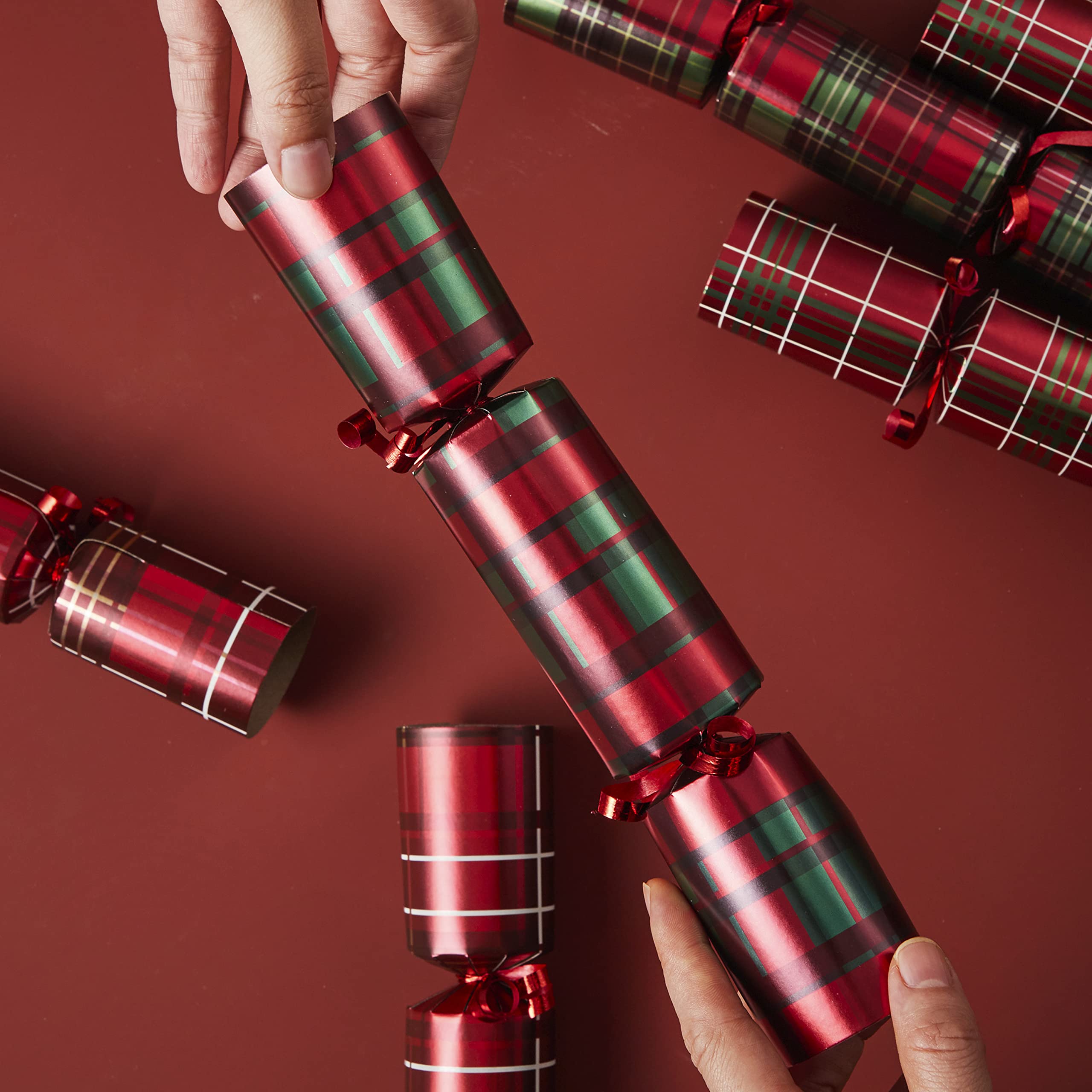 JOYIN random gift inside adds element of surprise to celebrations.