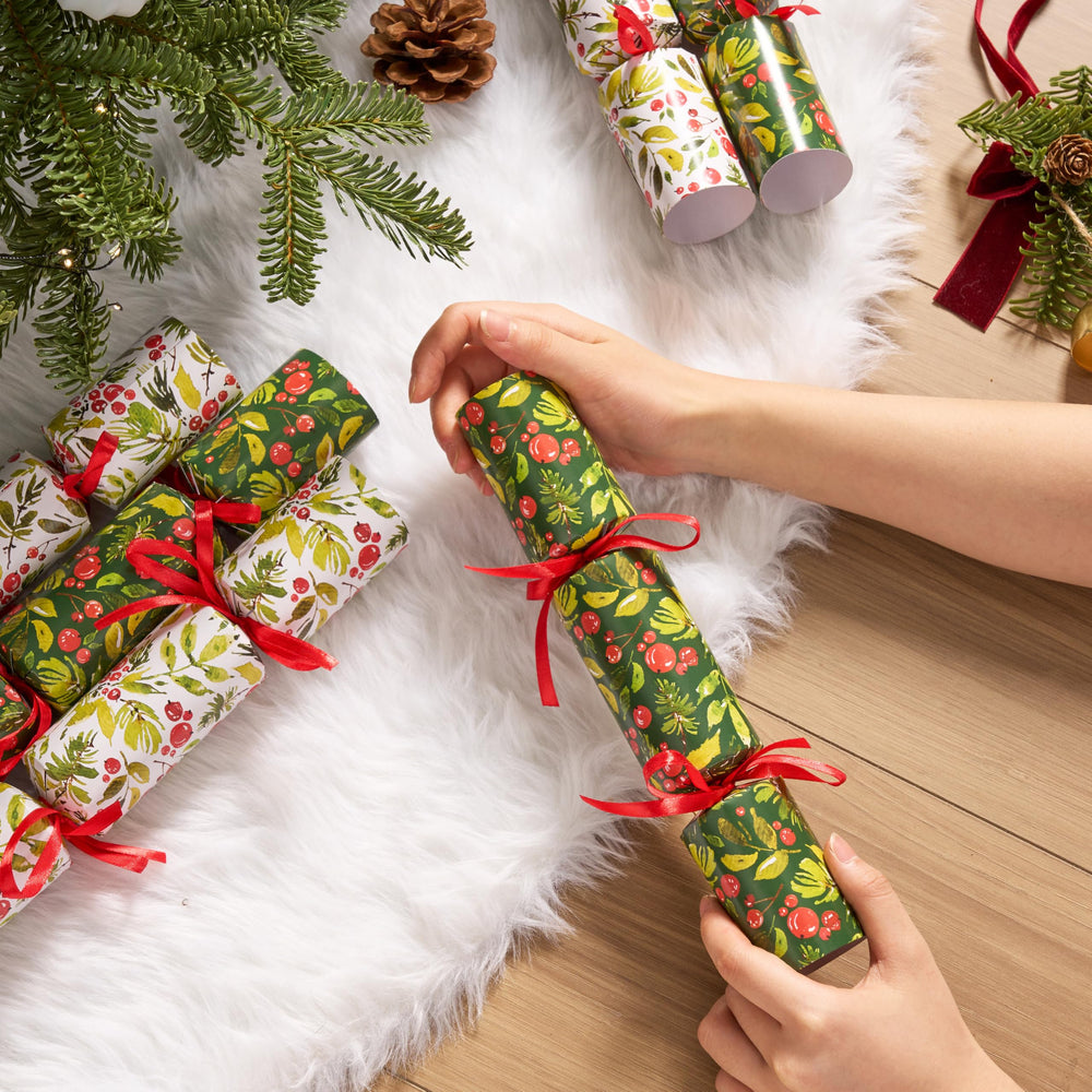 JOYIN safety-tested materials support family-friendly holiday moments.