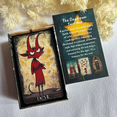 Jrskvaro Daydream deck in box keeps cards safe and ready for practice.