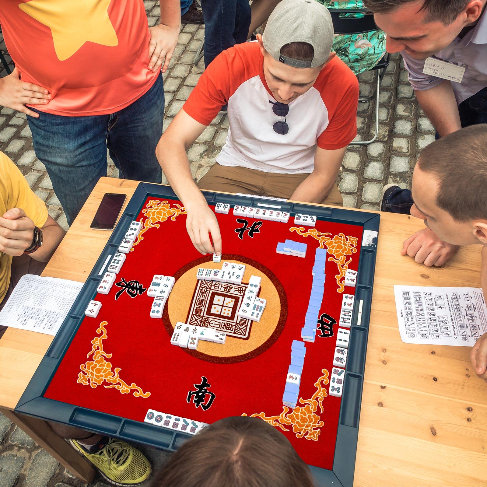 Juexica Mahjong mat storage bag keeps the mat portable and clean.