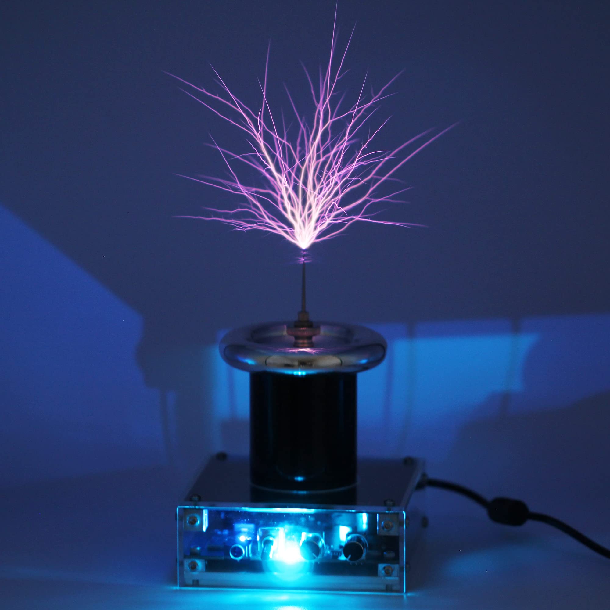 JZENT JE-28 wireless speaker with synchronized arcs.