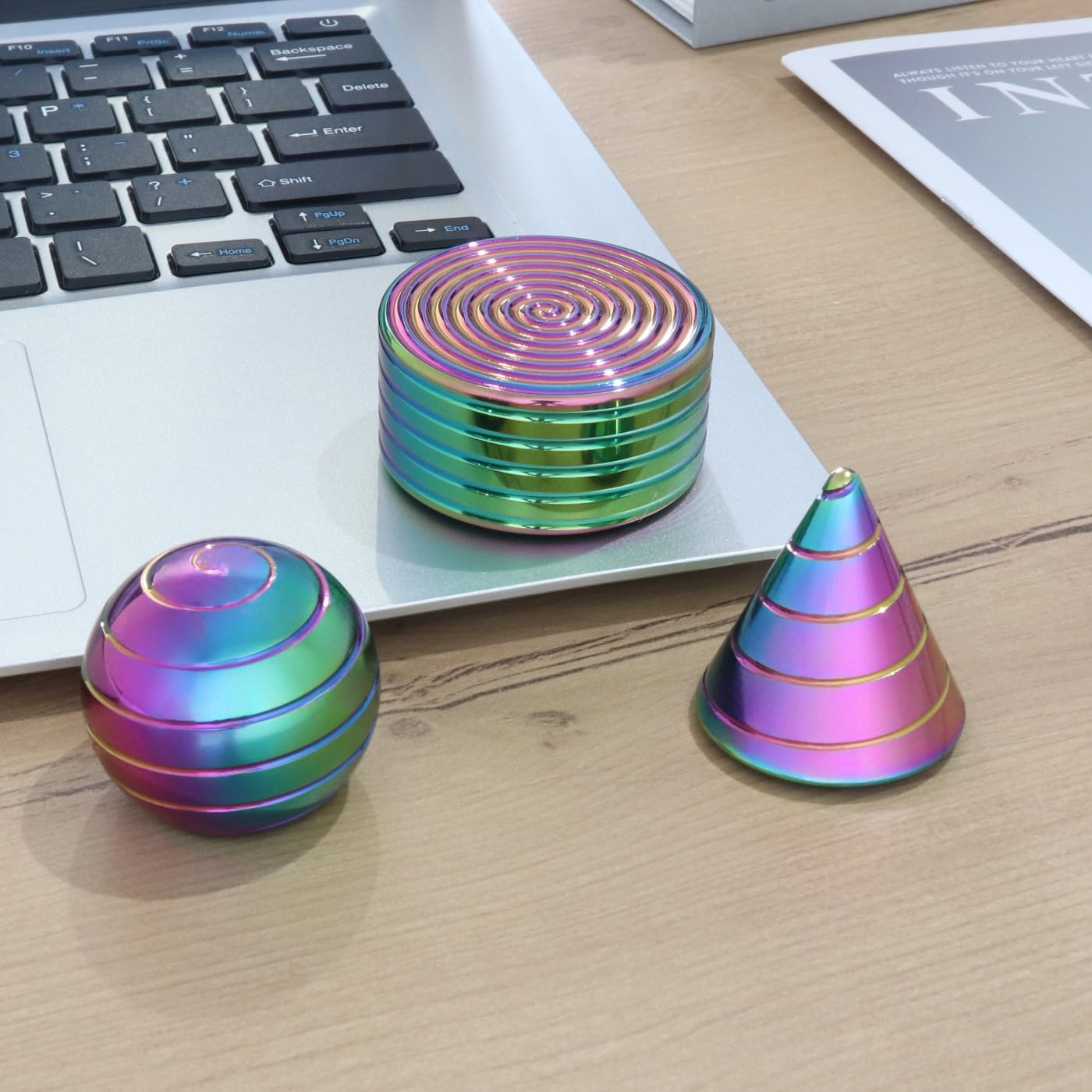 KALMORA gift-ready kinetic desk toy packaging for holidays and celebrations