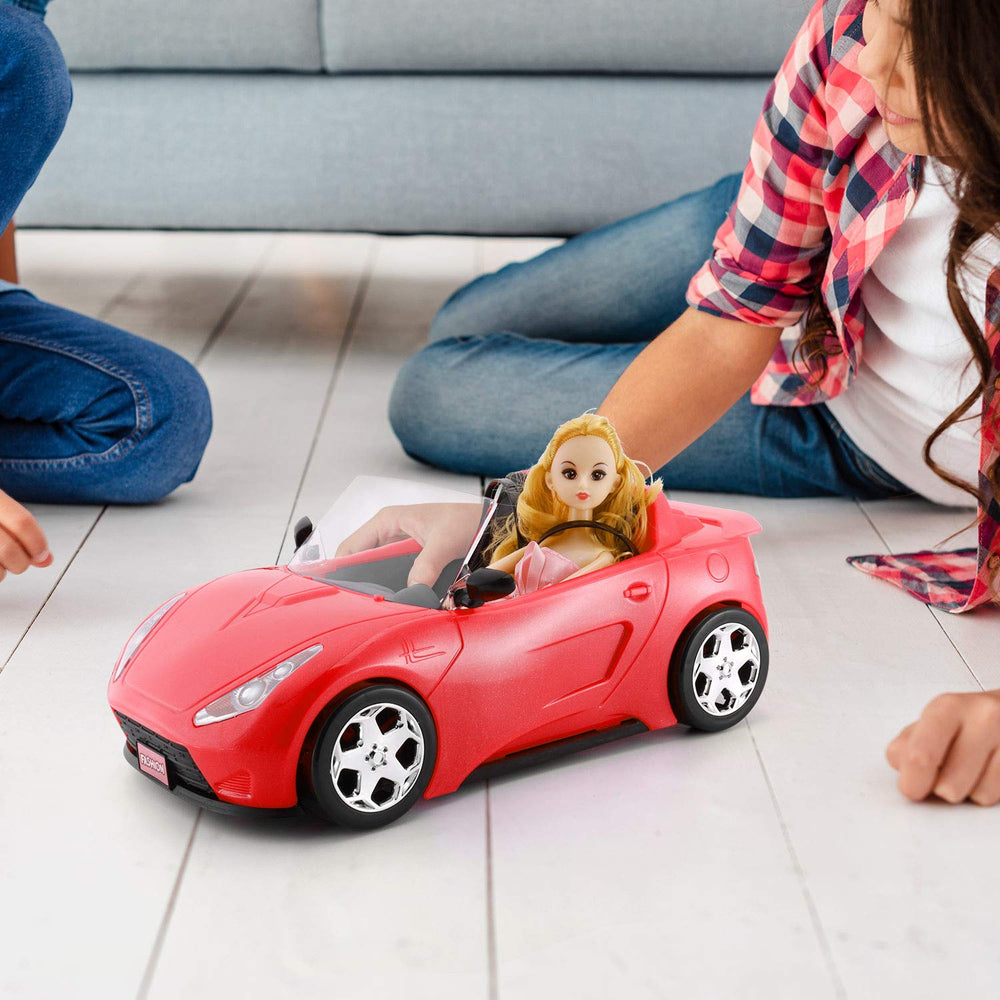KeepRunning two-seat interior provides easy doll access