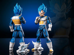 KELAKE GK Vegeta figure in dynamic pose highlights action-ready details for shelf display.