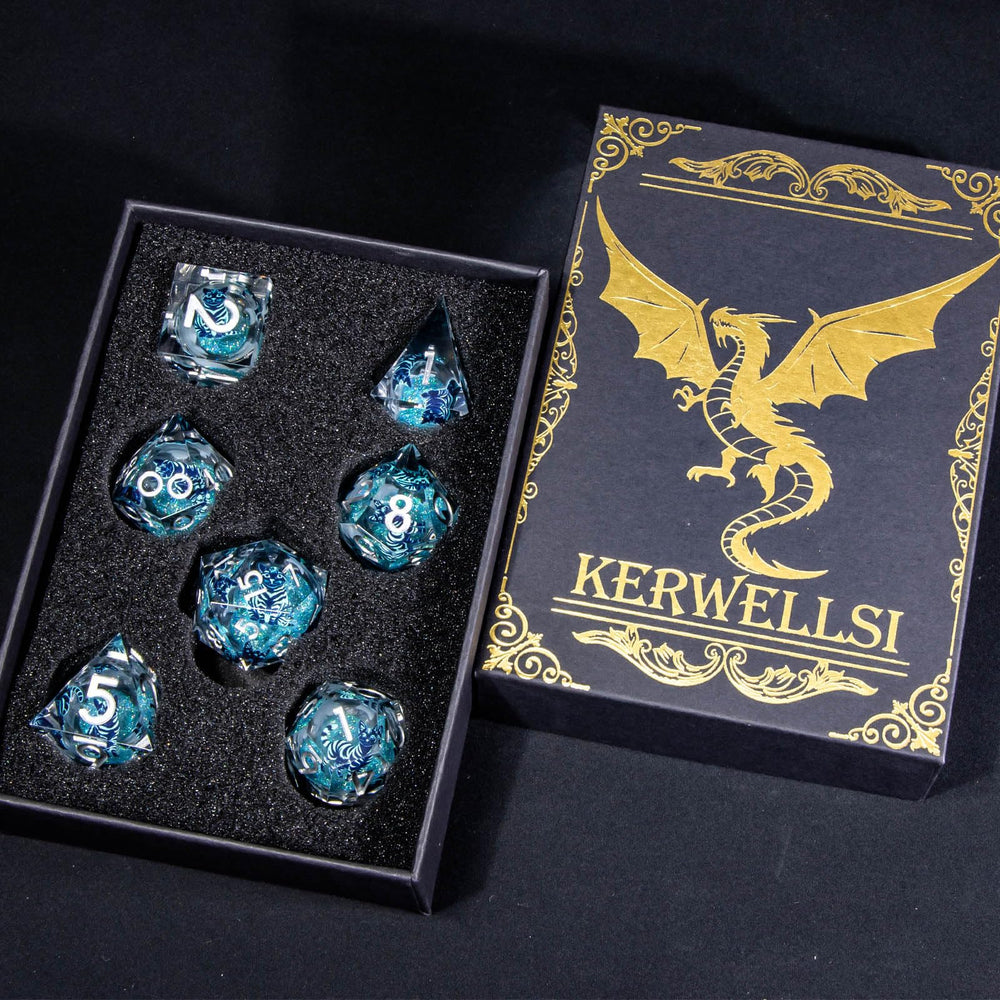 KERWELLSI blue d4 dice, cat motif and clear visibility for quick decisions