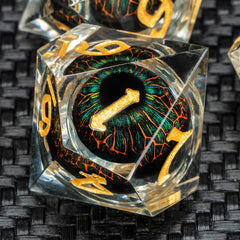 KERWELLSI gift tin protects dice and doubles as a stylish display