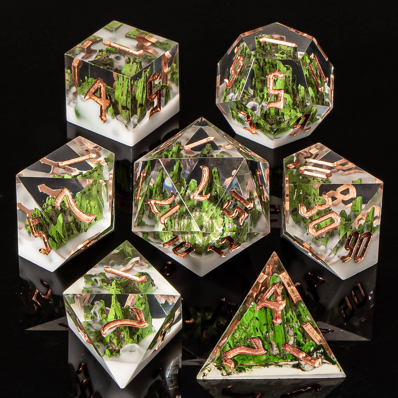 KERWELLSI DND dice set d20 closeup showcases color clarity.