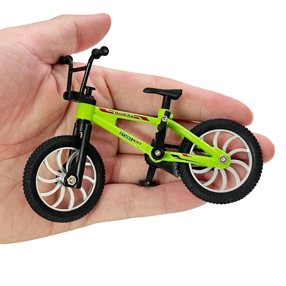 kidbeile Finger Bike Toy green variant for compact desk display