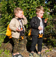 Kidz@Play Adventure Kidz kit belt-attachment case for secure storage on hikes.