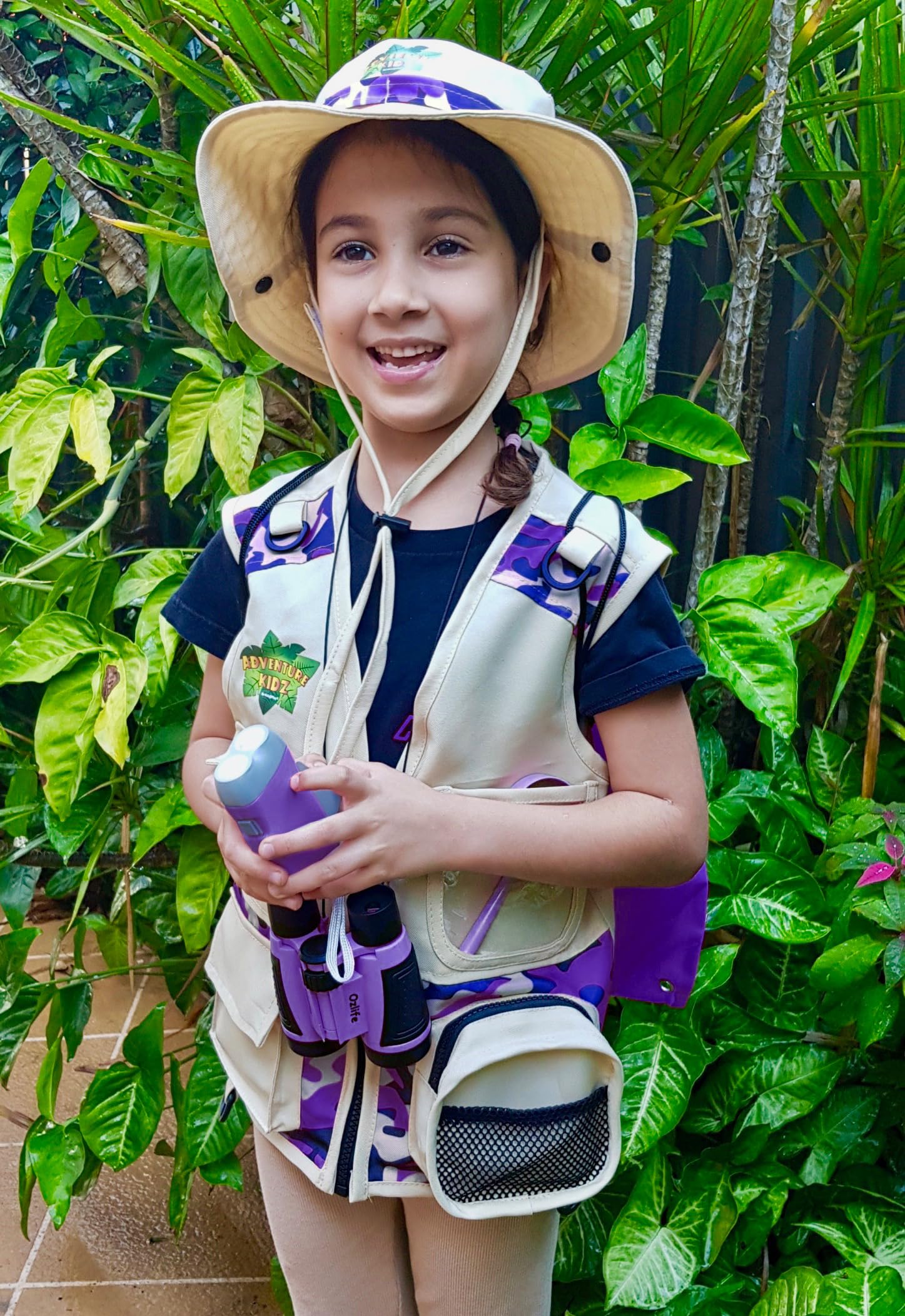 Kidz@Play Adventure Kidz Kit flashlight provides ready light for camping and night adventures.