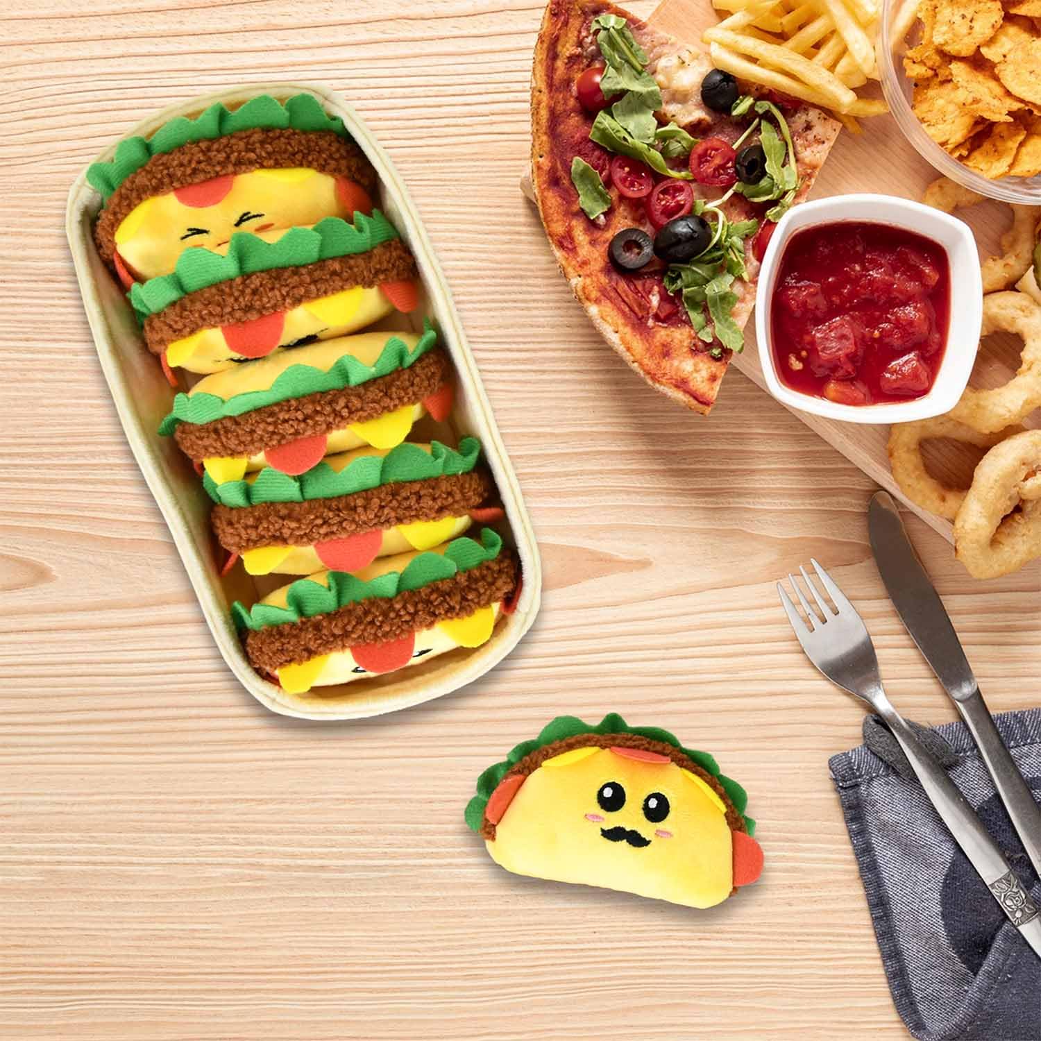 Kingwee taco plush makes a thoughtful gift for friends.