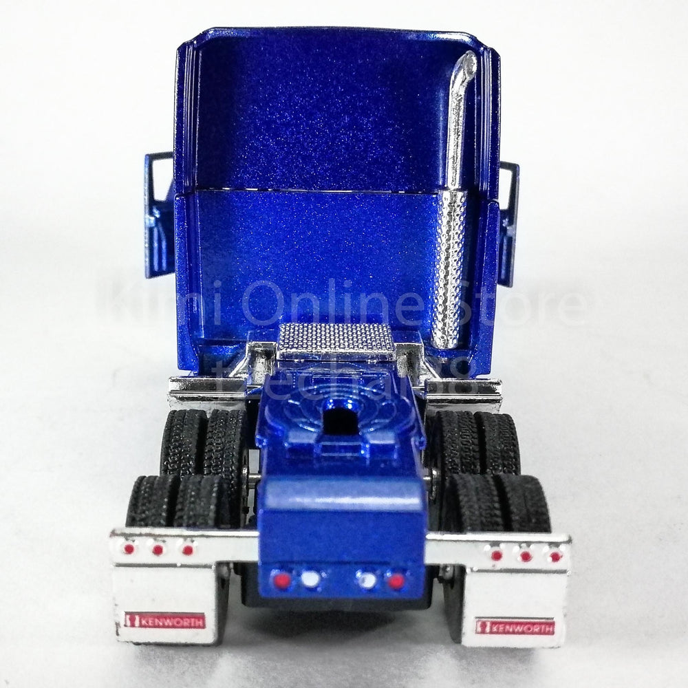 1:68 scale suits shelf displays and diorama setups