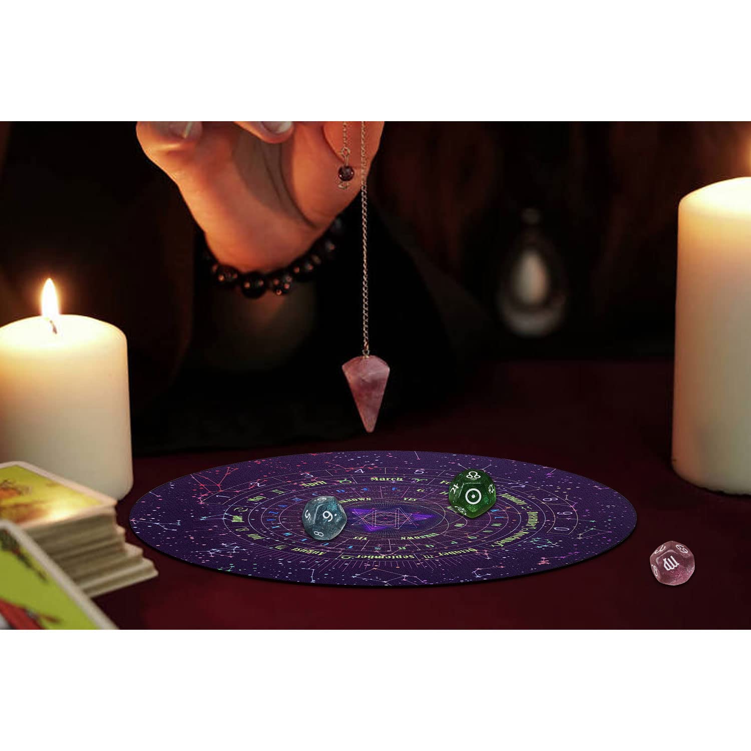 Knana tarot pendulum set creates a mystic atmosphere during readings.