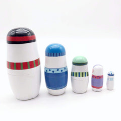 Konrisa Matryoshka snowman nested layout, compact storage and cute display.