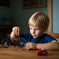 Kuasting mini bike model adjustable stand provides a real life feel.