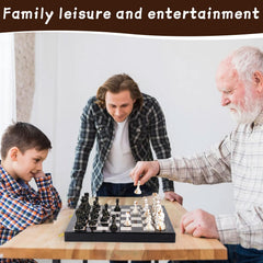 Kvintes gift-ready chess set makes a stylish present for families.