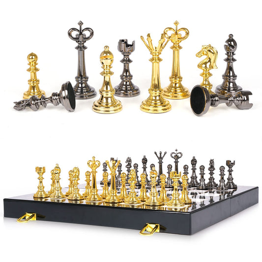Kvintes metal chess board with marbled design for stylish play
