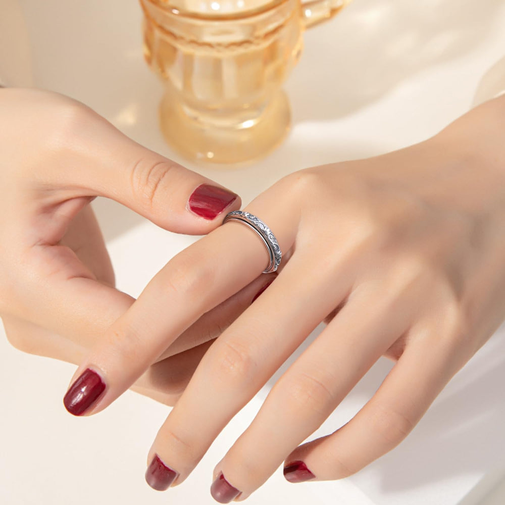 Ladytree fidget action demonstrates discreet anxiety management through spinning