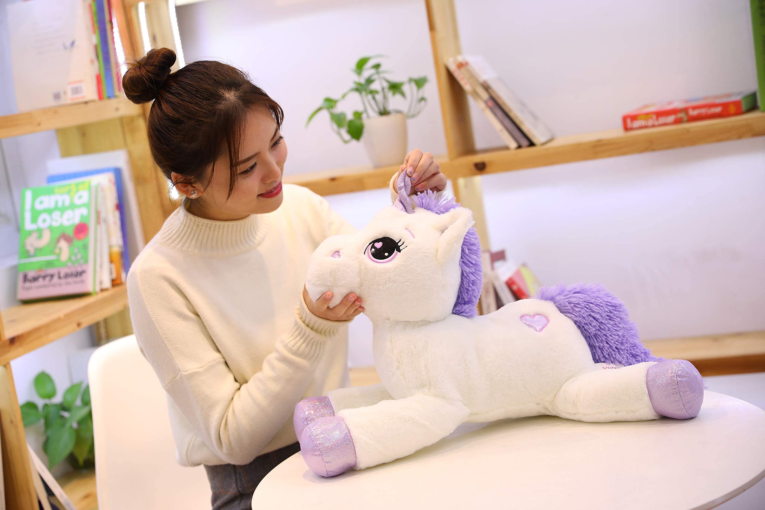 Lanmore gift-ready unicorn packaging makes gifting simple.