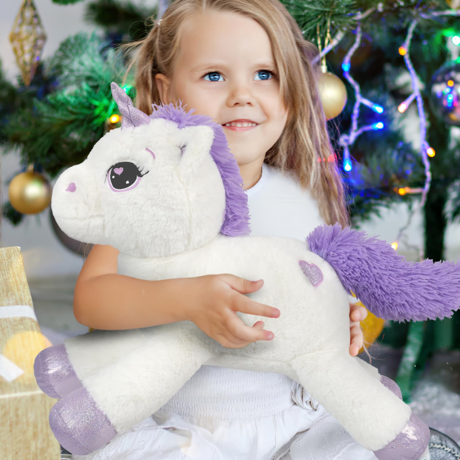Lanmore soft plush fabric inviting to hug and cuddle.