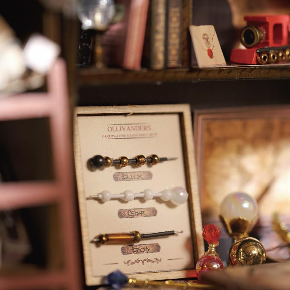 Lannso accessories pack to customize furniture and plants.
