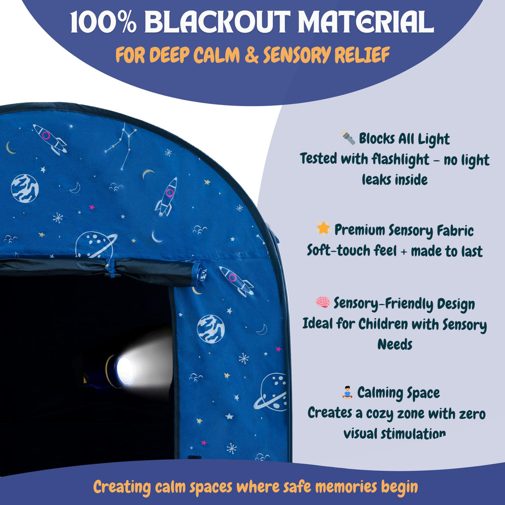 L'Arche foldable tent with carry bag for easy transport.