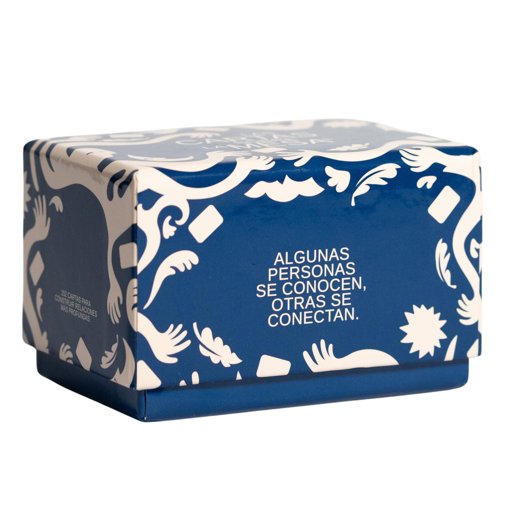 LAS CARTAS SOBRE LA MESA suitable for teens and adults to share stories
