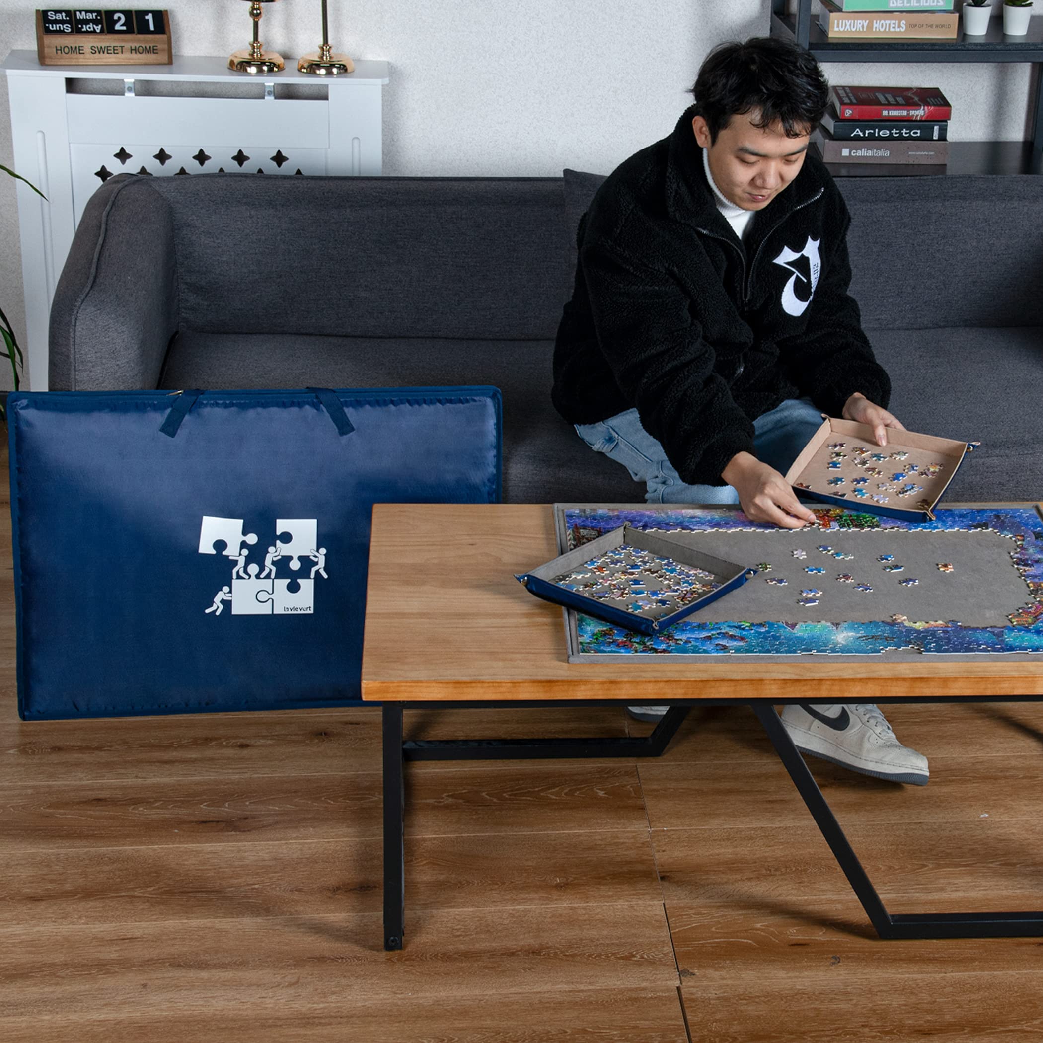 Compact Lavievert board measures 78 × 53 cm for up to 1000 pieces.