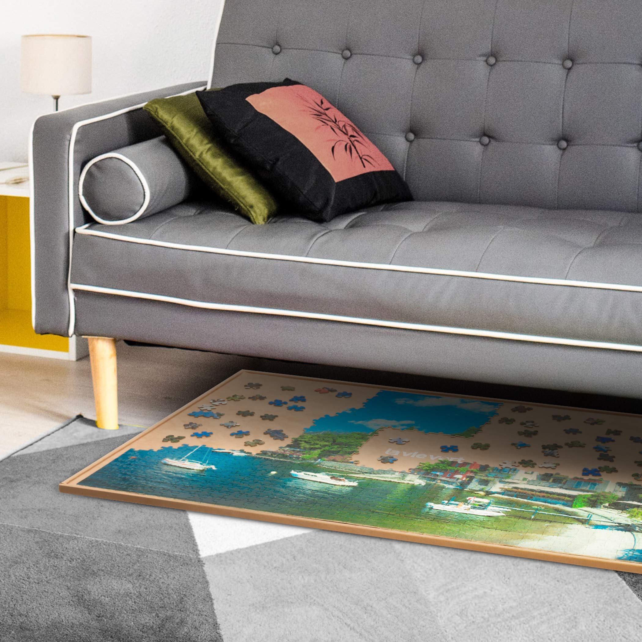 Travel-friendly puzzle plateau for cozy corners and varied seating positions.