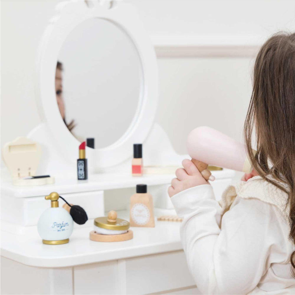 Le Toy Van Star Beauty Bag nail varnish helps kids role play grooming rituals.