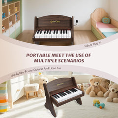 LeeQee dual-power piano uses batteries or outlet for versatile play sessions.