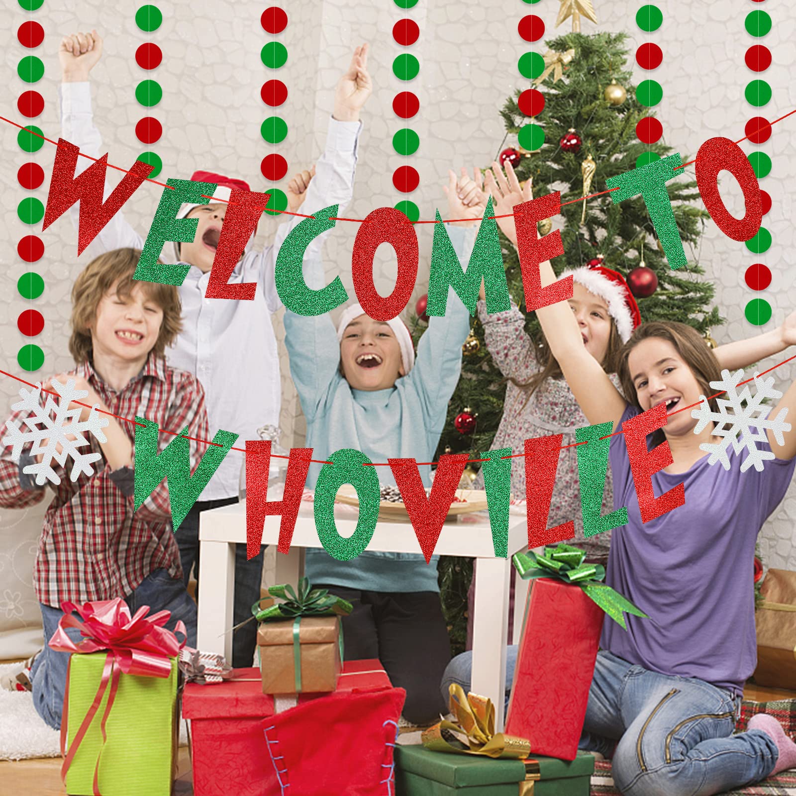 LeeSky red and green glitter banner adds playful holiday color