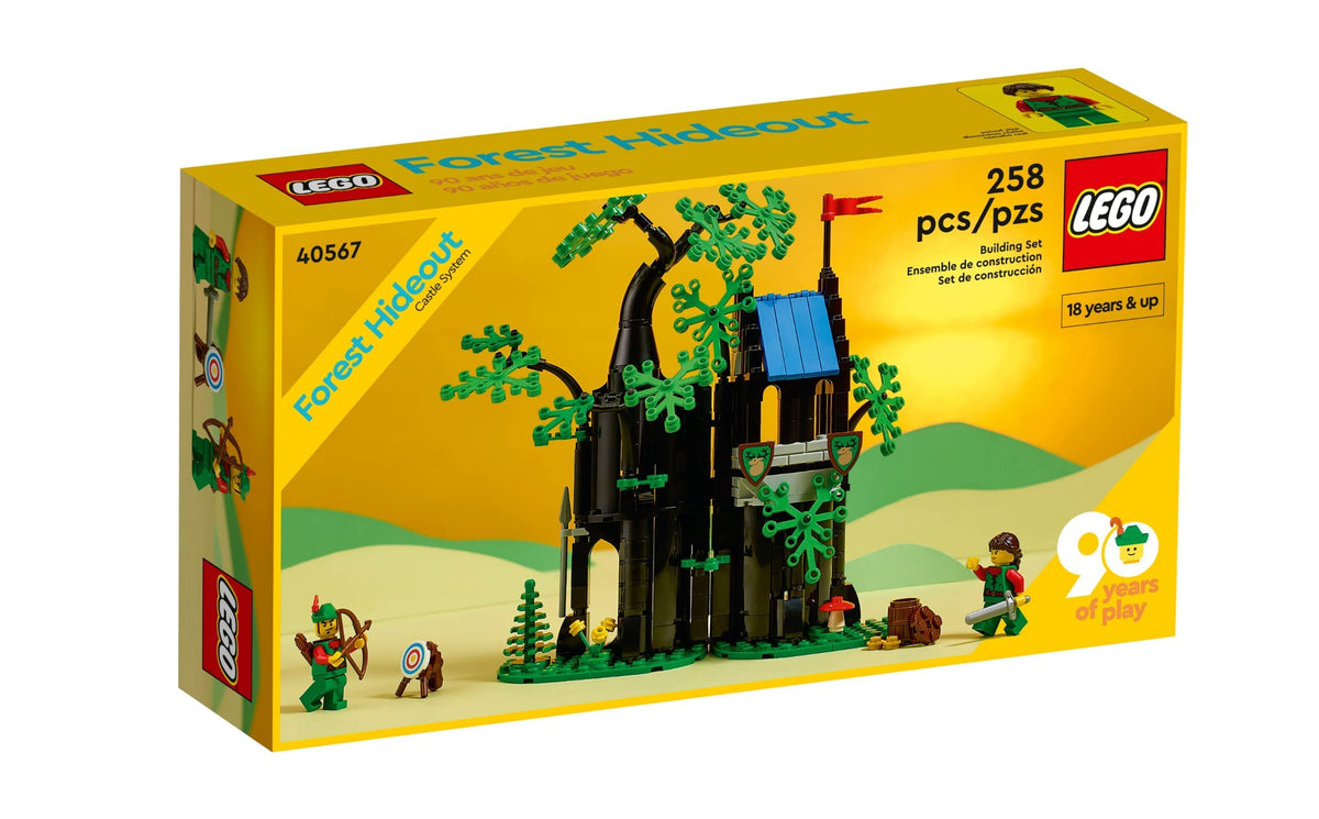 LEGO 40567 Forestmen Forest Hideout front view highlights textured brickwork for display