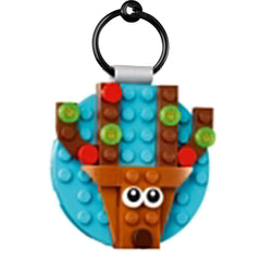LEGO 40744 carrot-nose snowman with scarf ornament for cozy seasonal vibes.