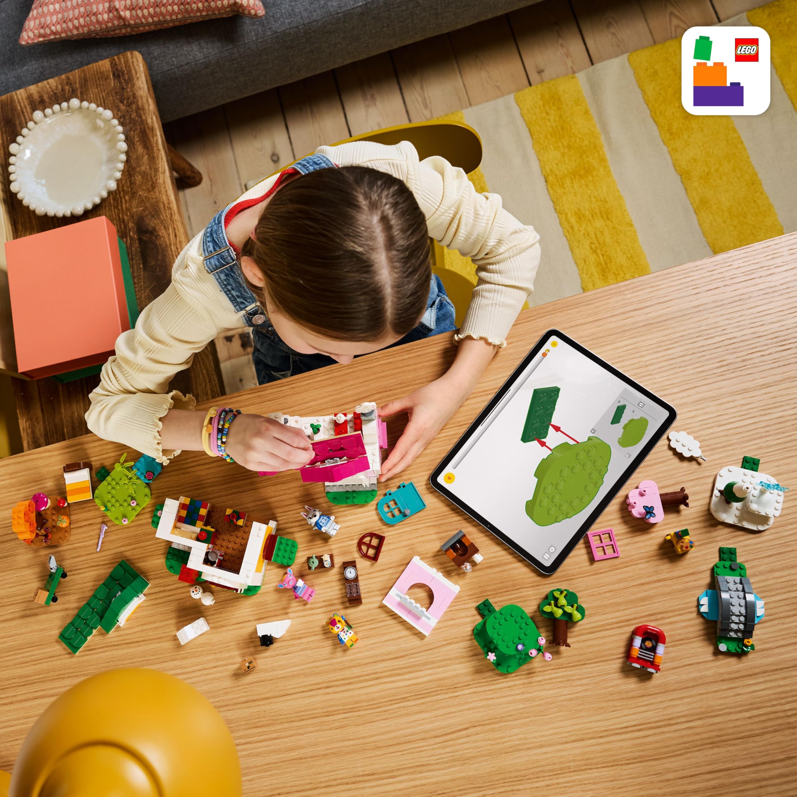 The LEGO Builder app provides digital guidance and 3D viewing.