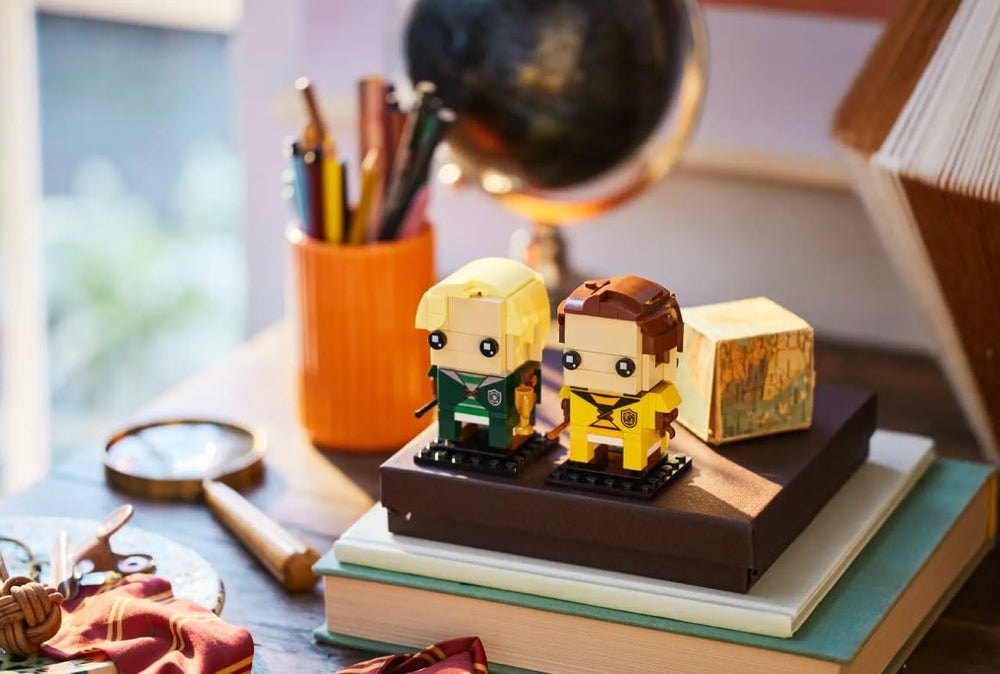 LEGO BrickHeadz house cup accessory adds display-ready Quidditch detail.