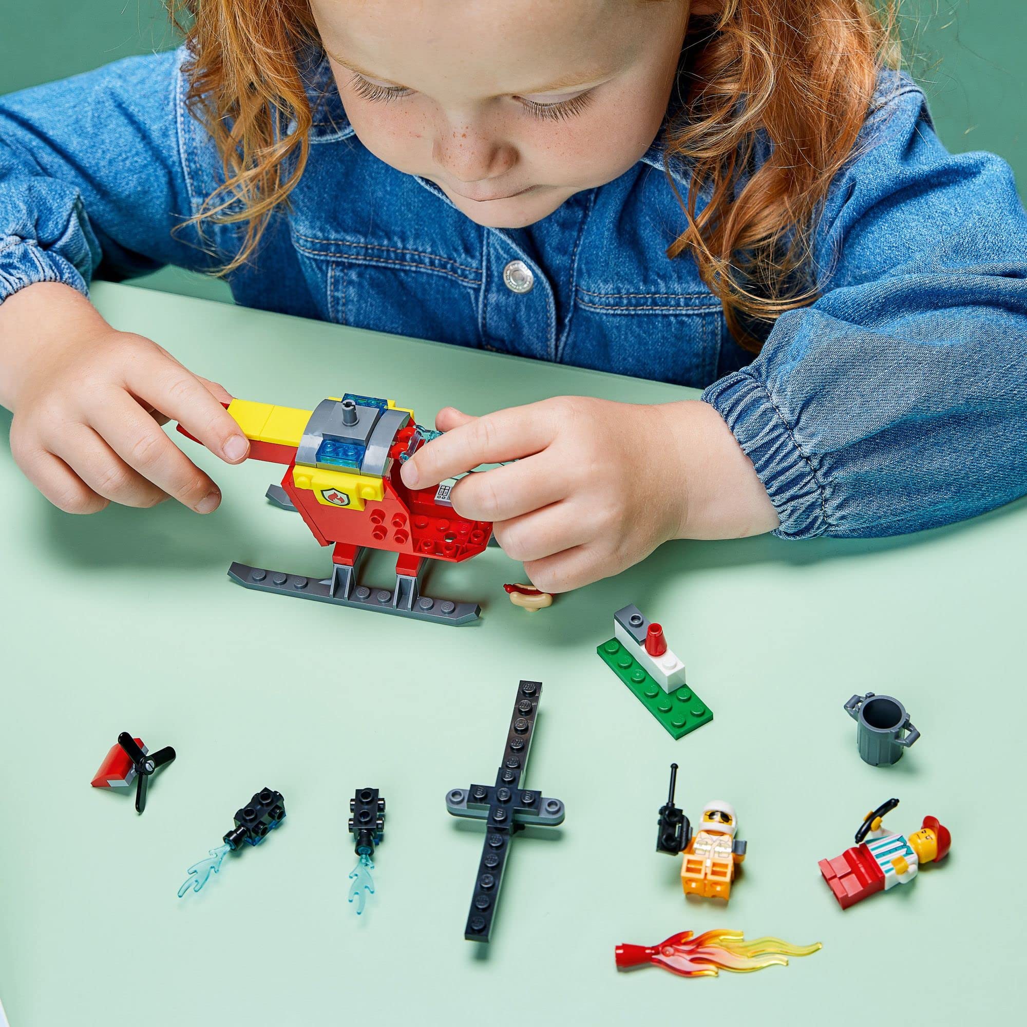 LEGO City Fire Helicopter storage and blades enable action scenes