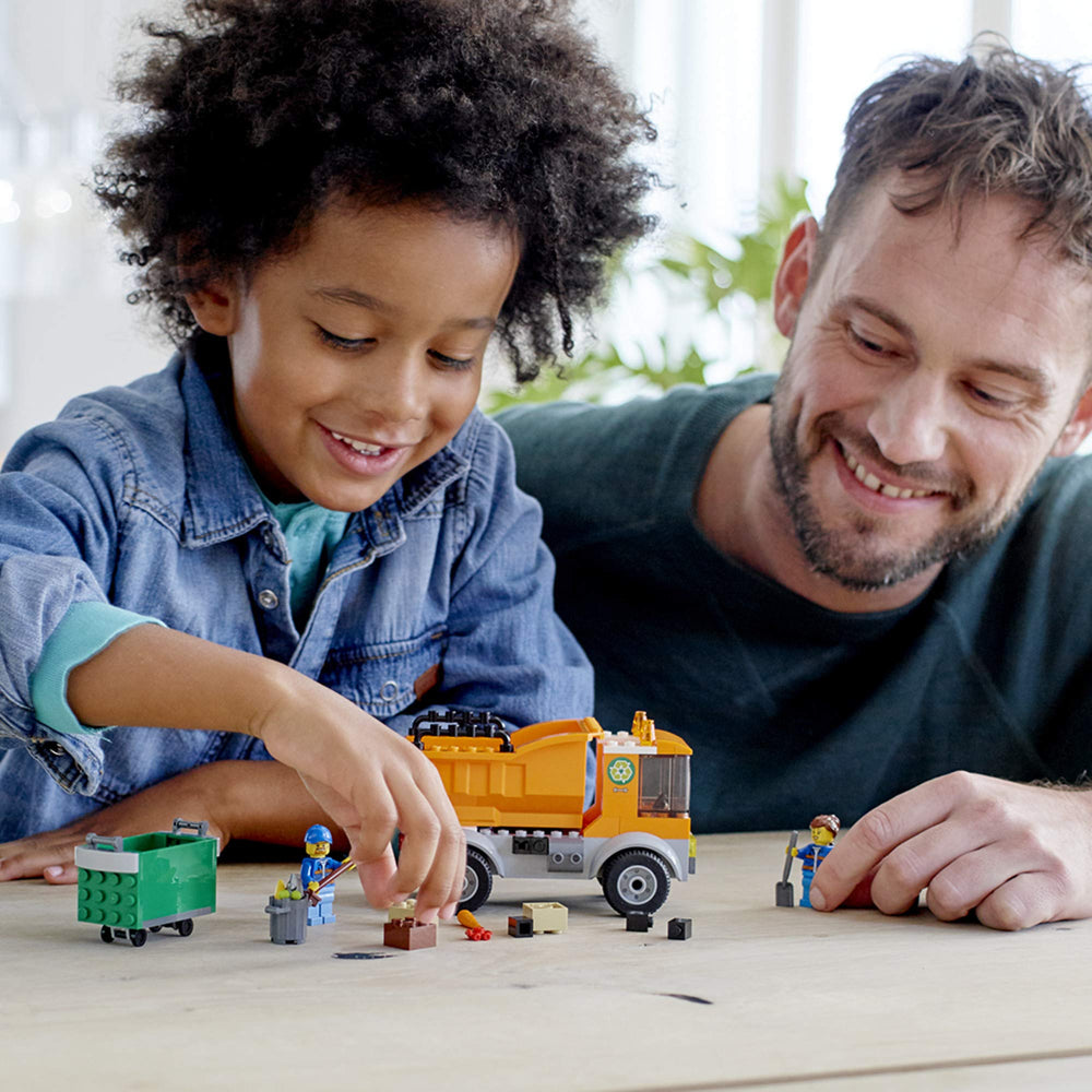 LEGO City Garbage Truck 60220 cab details and compact design.