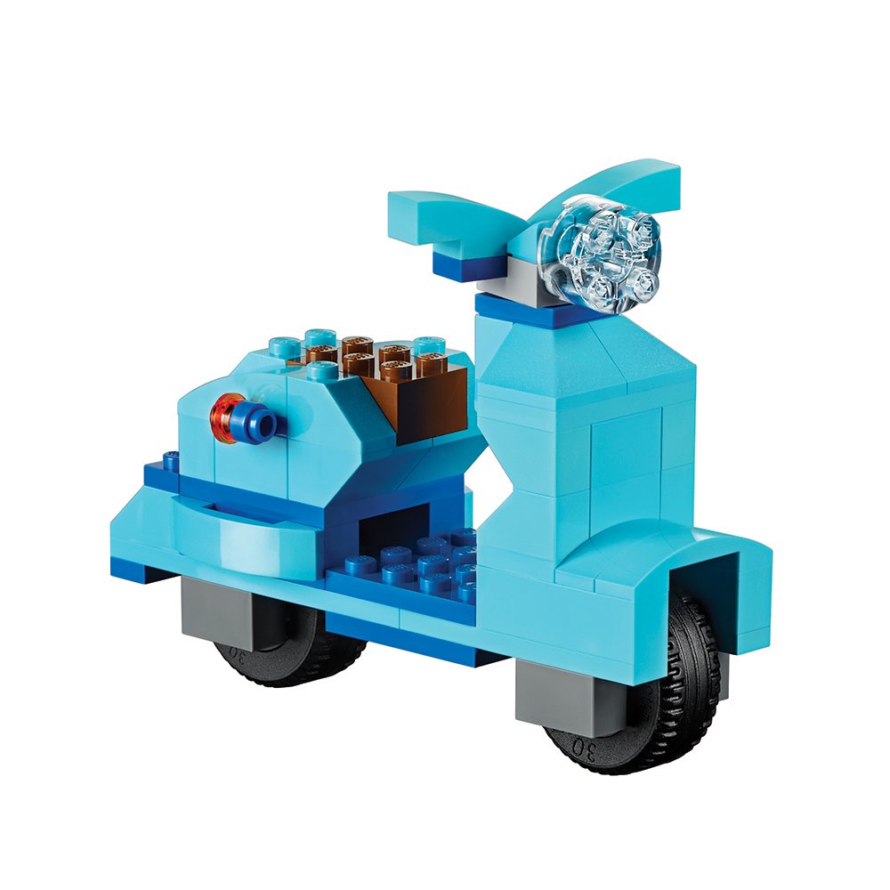 LEGO Classic 10698 33-color palette sparks creative builds