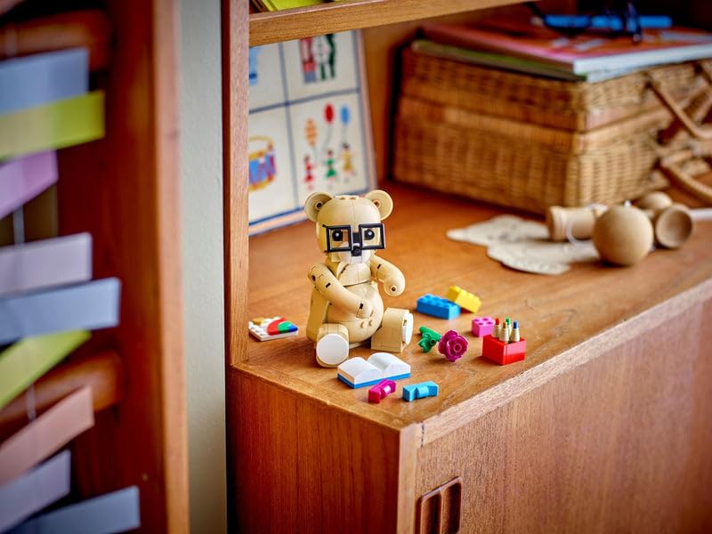 LEGO Creator 40763 gift-ready set elevates celebrations with a warm keepsake.