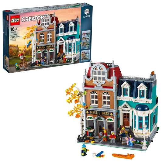 LEGO Creator Expert Bookshop 10270 front view, ideal for prominent display on collectors’ shelves