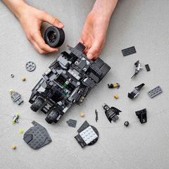 LEGO Batman Batmobile Tumbler: Scarecrow Showdown 76239 – Minifigures Included