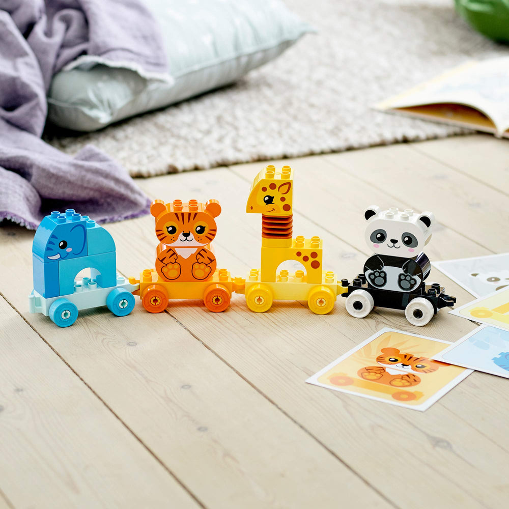 LEGO DUPLO imaginative play—connect to other DUPLO sets for extended adventures.