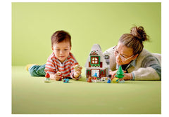 LEGO DUPLO winter playset scene for imaginative adventures.