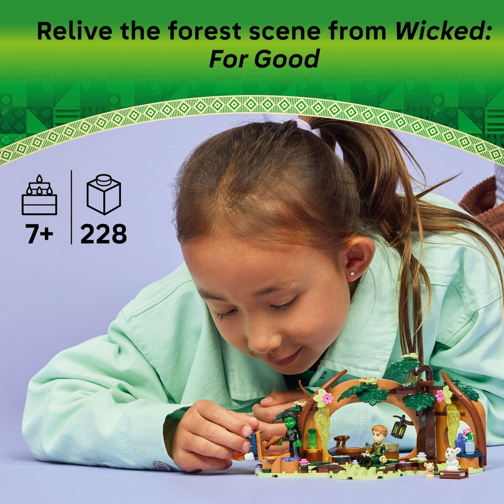 LEGO Elphaba & Fiyero minidolls with tea scene around the fireplace boosts storytelling