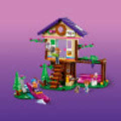 LEGO Friends Forest House outdoor patio with sofa for relaxed play.